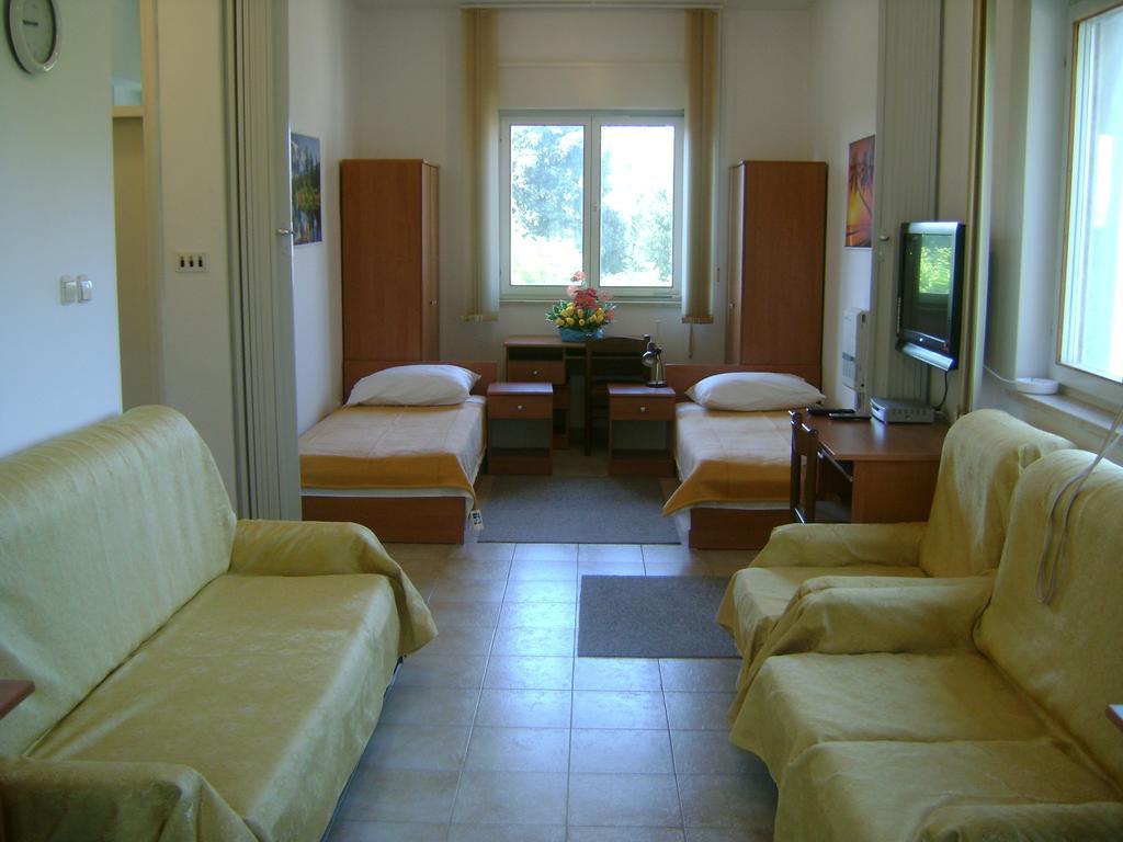 Apartment For Holidays In Пула Стая снимка