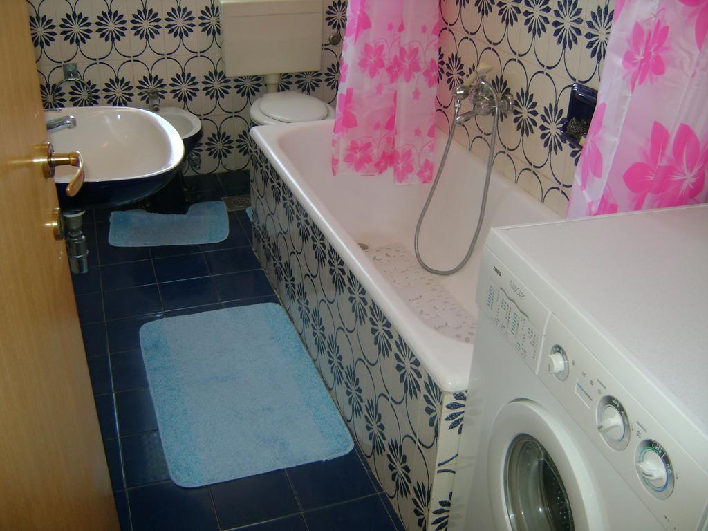 Apartment For Holidays In Пула Стая снимка